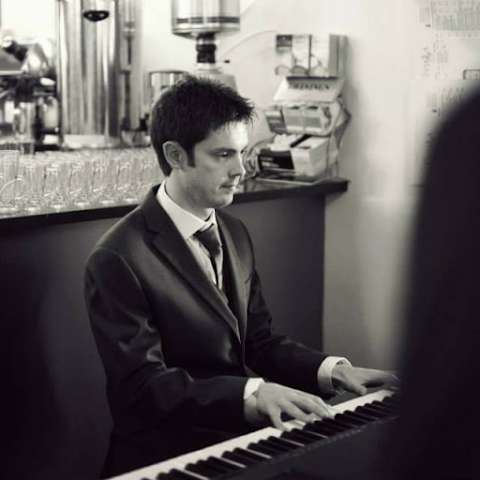 Vin Norman - Piano Teacher photo